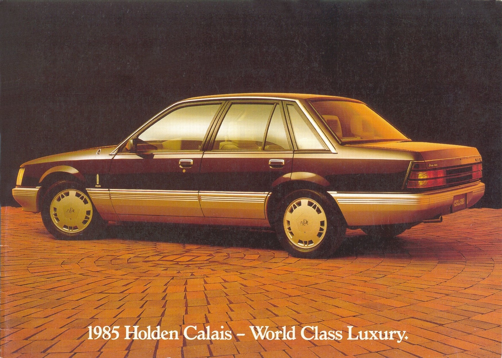 n_1985 Holden Commodore Calais-01.jpg
